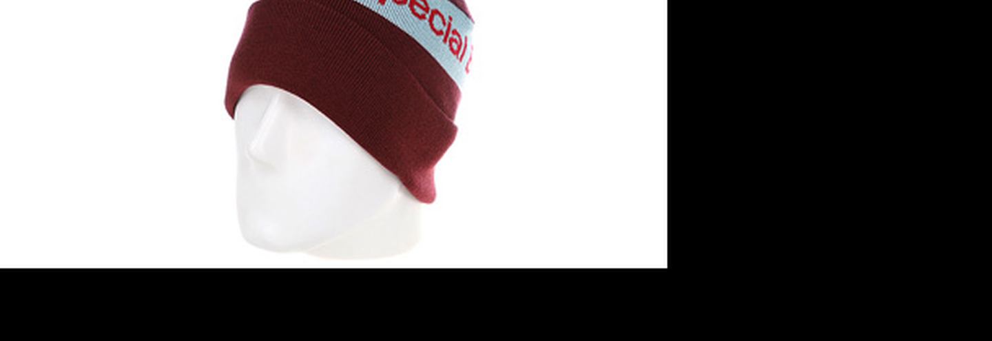 Мужские шапки с помпонами в Proskater.ru