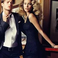 Магазины модной одежды New Yorker готовятся к Новому году 