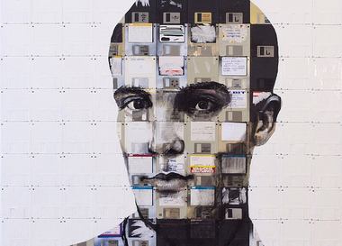  Портреты из дискет и кассет