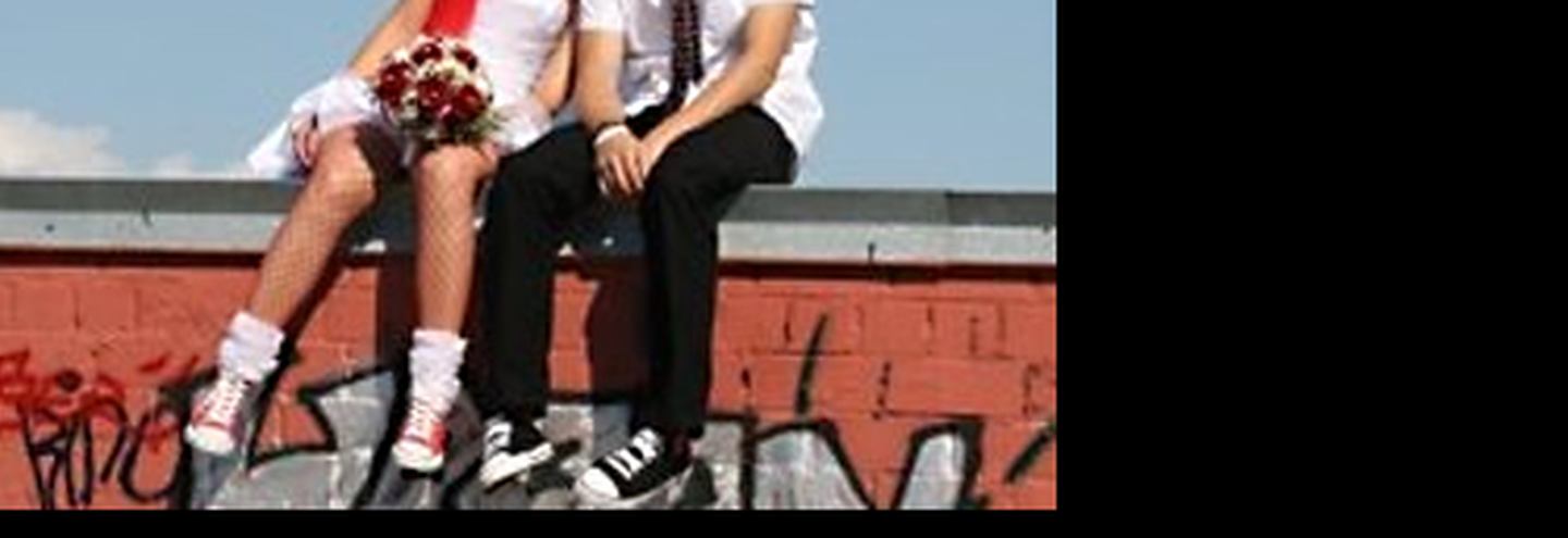 120 пар чистого Converse