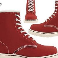 Новинки Dr.Martens в магазине T.U.K. 