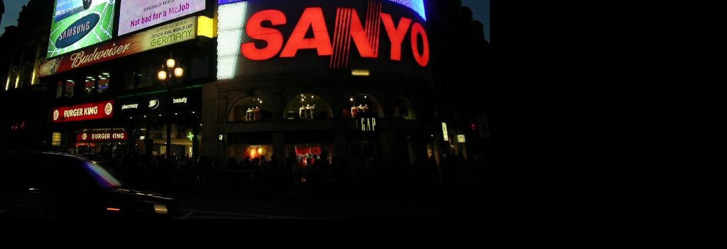 Демократия Burberry