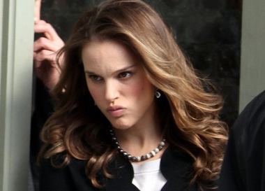 Натали Портман осудила Гальяно