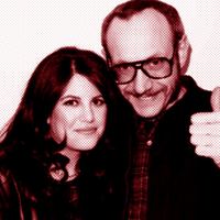 1 марта: Терри Ричардсон, "Война" целует милиционеров 