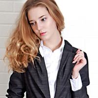 Офисные костюмы в шоу-руме «Платье в городе»