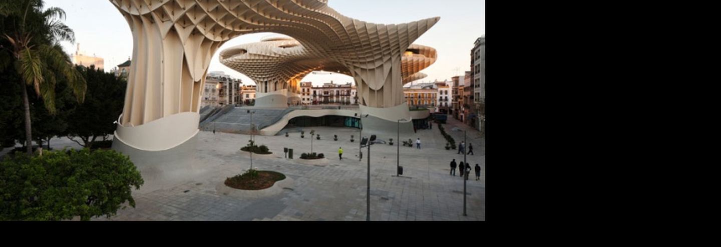 Самое большое деревянное сооружение в мире