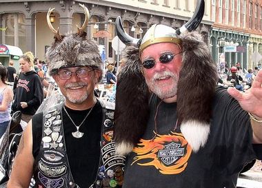 Самый большой в России байкерский клуб откроется в Петербурге