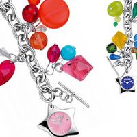 Подарок девушке: часы-браслет Moschino 