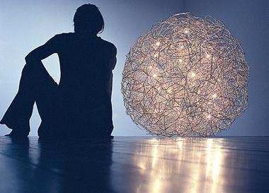 LED: from technology to emotion (Светодиод: технологии и чувства)