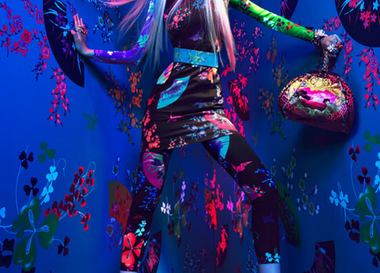 В чем пойти за Versace?