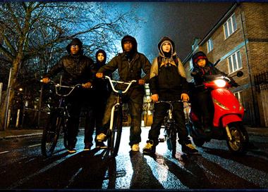 Кино недели: "Чужие на районе" Джо Корниша