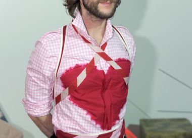 Бунтарская коллекция мужской одежды Bernhard Willhelm