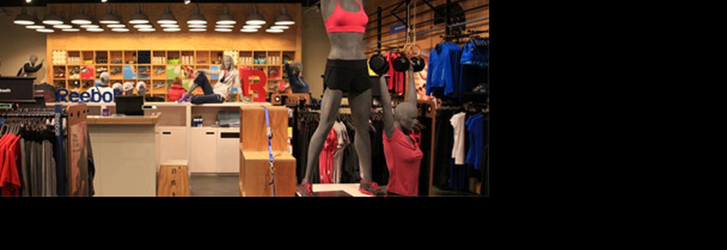 Первый в мире магазин FitHub (ФитХаб) от Reebok