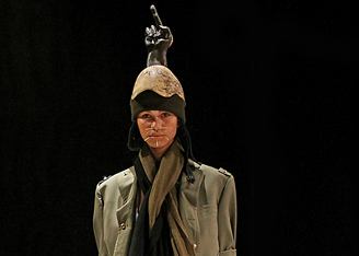 Коллекция Miguel Adrover: племя Майя и куртки-бомберы