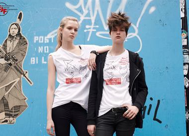  Вивьен Вествуд помогает жертвам экологических катастроф