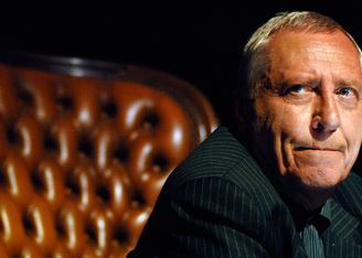  Питер Гринуэй выступит в "Эрарте"