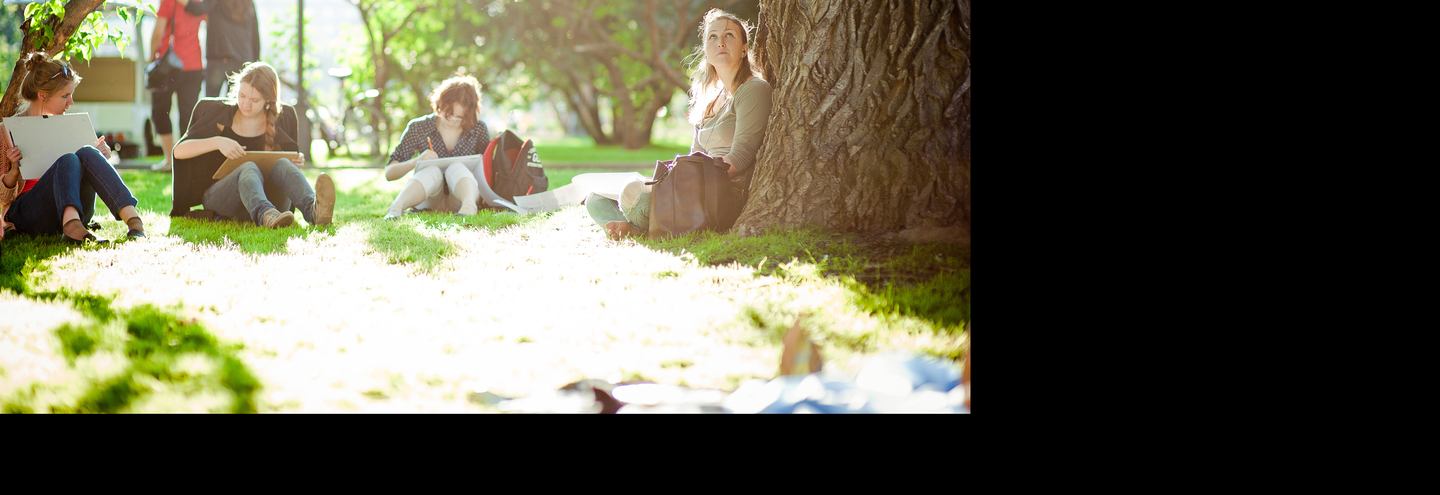 Парк Горького открыл сезон живописи на пленэре
