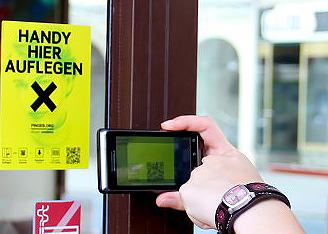 QR-тека: наклейки с кодами вместо бумажных книг