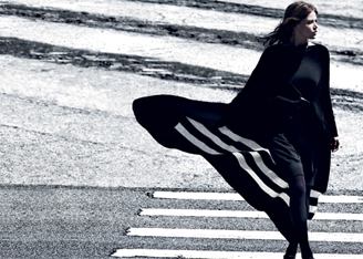 Показ Y-3 в режиме онлайн