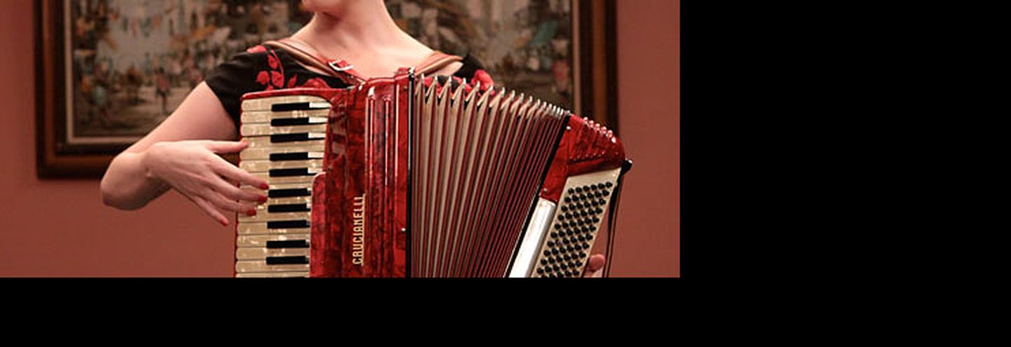 Редакции W-O-S требуется секретарь