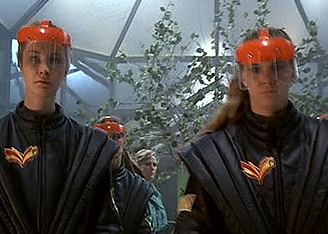 Кинопримерочная: секс-коктейль из спорта, милитари и матриархата