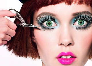 «Красота как власть. Фотопроекты журналов Vogue, GQ, Tatler, Glamour, Condé Nast Traveller, Allure, AD»