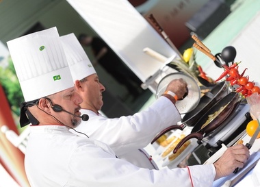 Третий Фестиваль мировой еды и путешествий "Вокруг света"