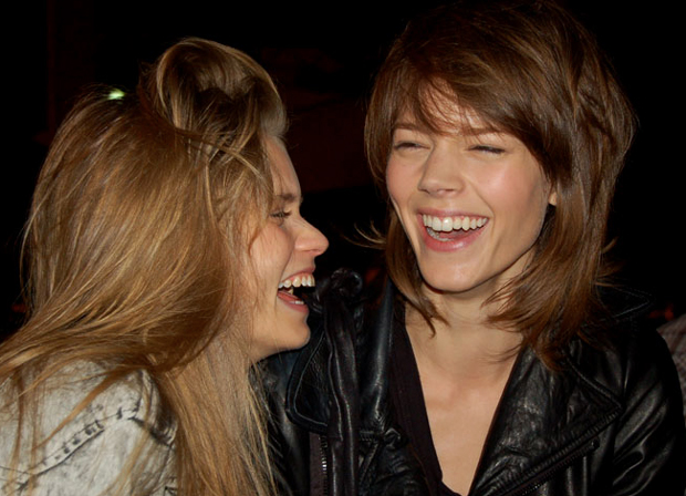 Вас запомнят: семь приемов. Как одеться на модный показ