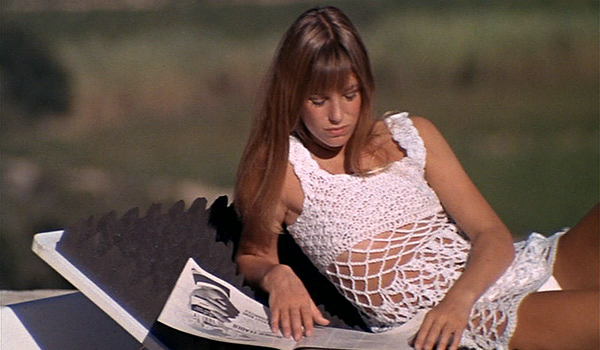 Лето 2011. Платья-мини. Кружевные платья. Бассейн