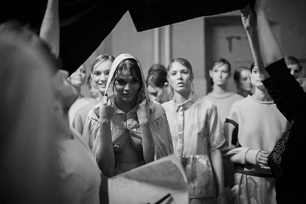 показ walk of shame