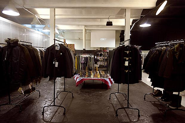 Сток Outlet Code7