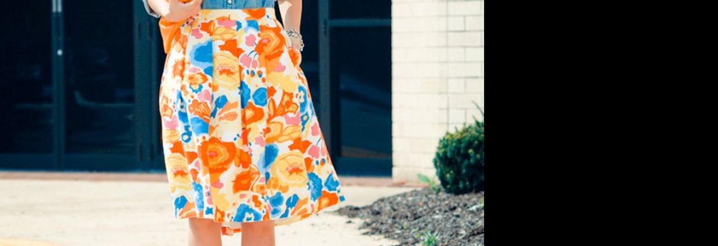 Четыре стильных образа с джинсовой рубашкой