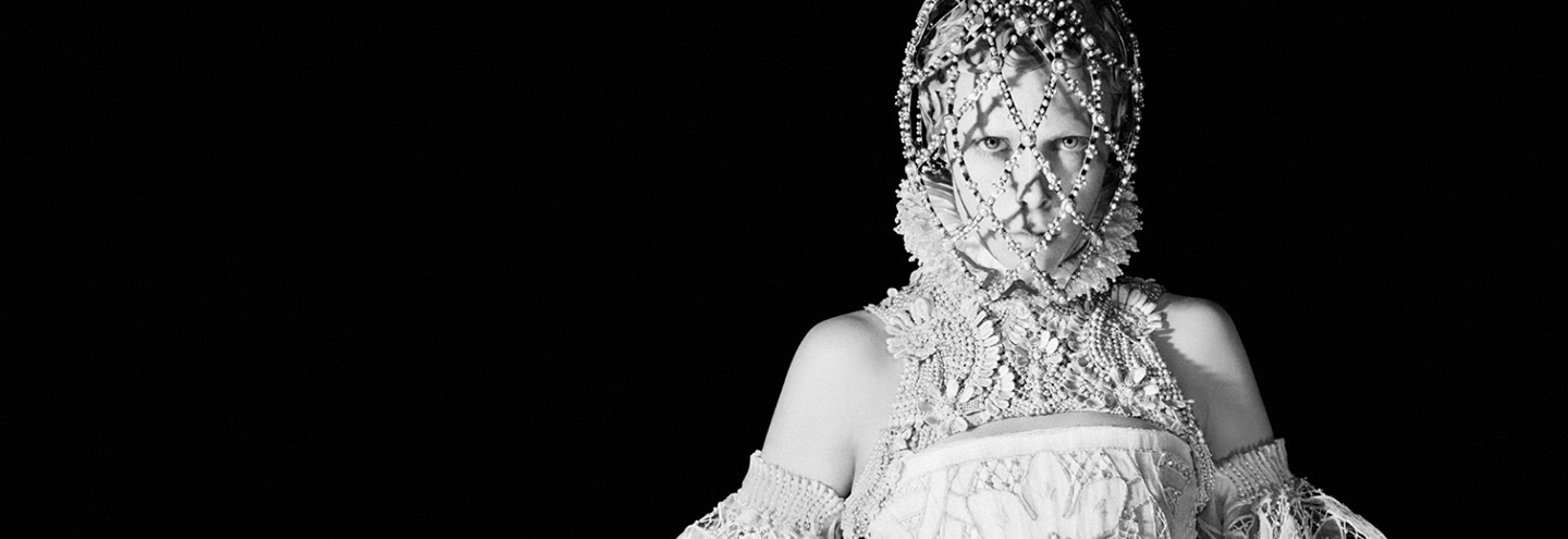 Магазин Alexander McQueen