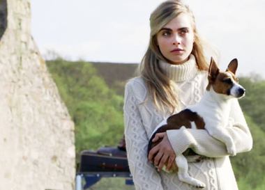  Кара Делевинь и щенки — в новой кампании Mulberry