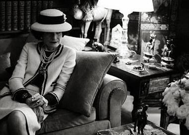 Модный дом Chanel познакомил со знаковыми местами марки