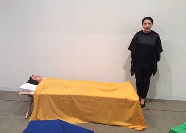 Новый перфоманс Марины Абрамович