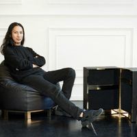 Стали известны причины ухода Александра Вонга из Balenciaga 