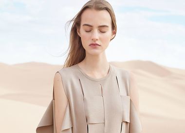 Марка COS выходит на российский рынок