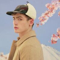 Maison Kitsuné Осень/Зима 2016-2017 Видео: