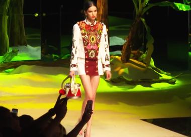 Видео: показ Dolce & Gabbana Весна/Лето 2017
