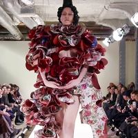 показ Comme Des Garçons Осень/Зима 2016-2017 Видео: