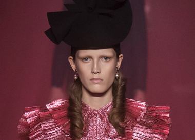 Видео: показ Gucci Весна/Лето 2017