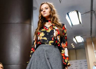 Видео: показ Liza Odinokikh Осень/Зима 2016-2017