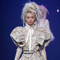 показ Marc Jacobs Весна/Лето 2017 Видео: