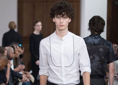 Видео: показ Officine Generale Весна/Лето 2017