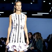 показ Giambattista Valli Осень/Зима 2016-2017 Видео: