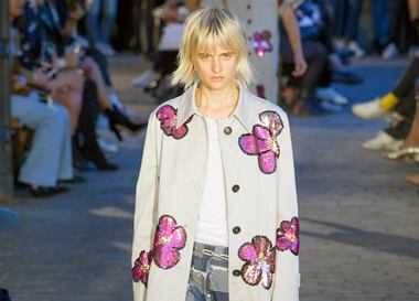 Видео: показ Paul & Joe Весна/Лето 2017