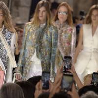 показ Louis Vuitton Весна/Лето 2018 Видео: