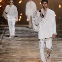 показ Hugo Boss Весна/Лето 2018 Видео: