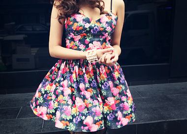 На дворе весна: Платья с цветочным рисунком